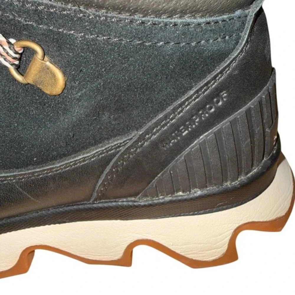 Sorel Kinetic Impact Conquest Womens 6 Pre-Owned Waterproof Winter Boots‎ Black